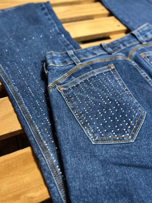 CALÇA JEANS FEMININA COM PEDRARIAS - Imagem 5