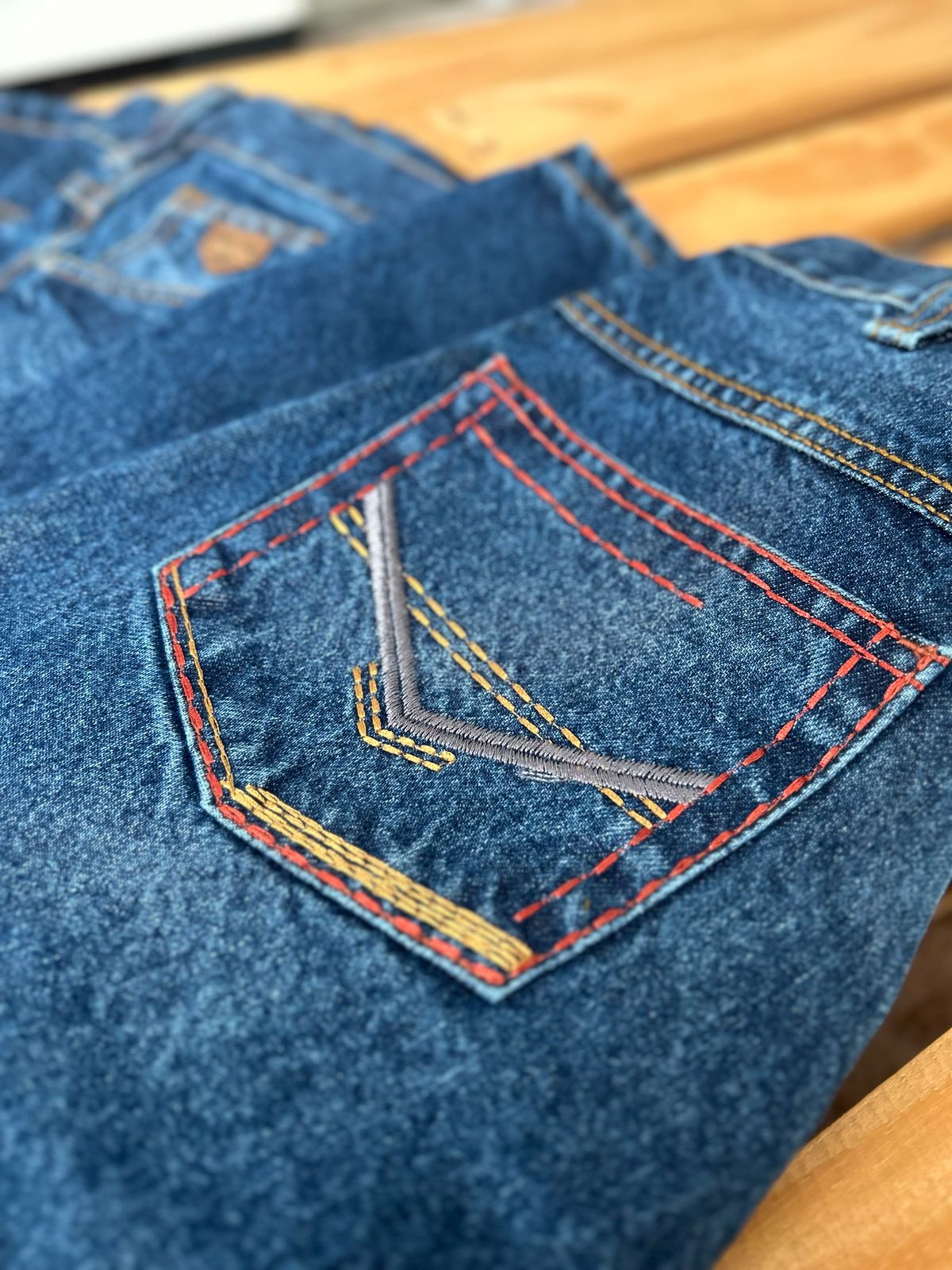 CALÇA MASCULINA BORDADA - Imagem 2