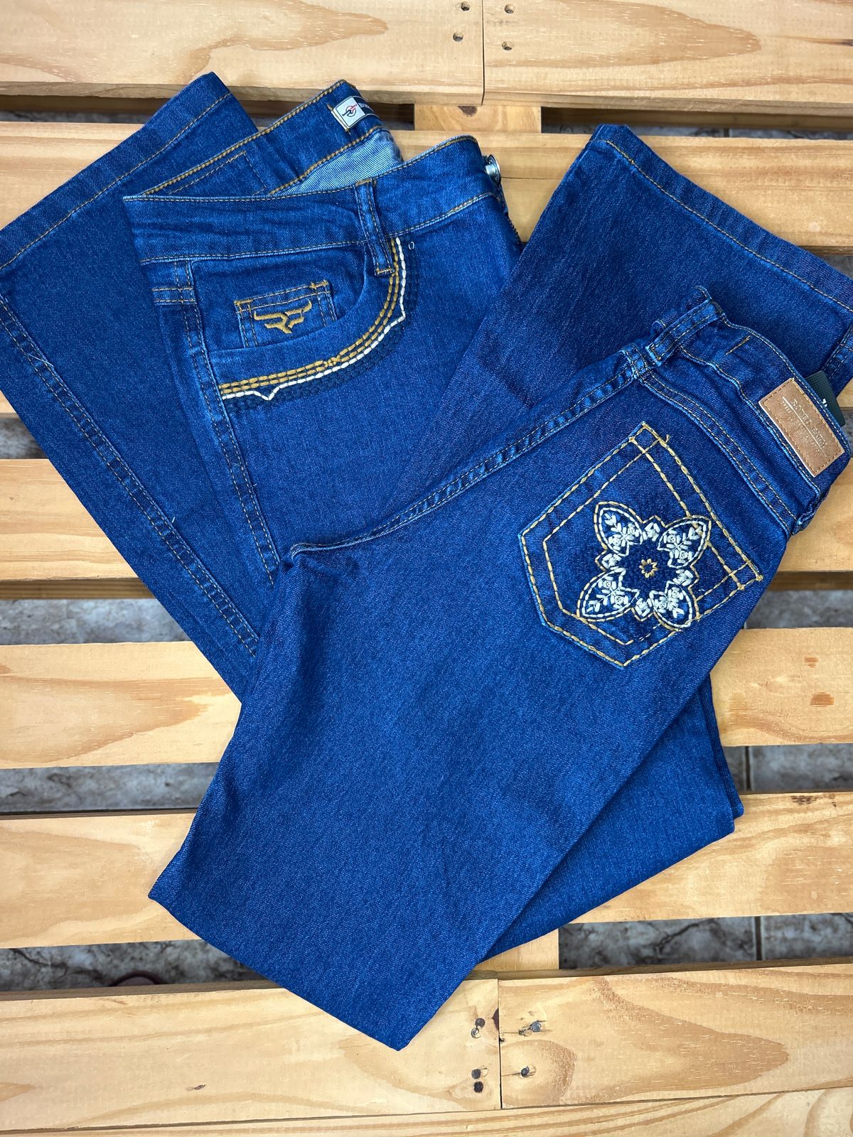 CALÇA FEMININA BORDADA - Imagem 4