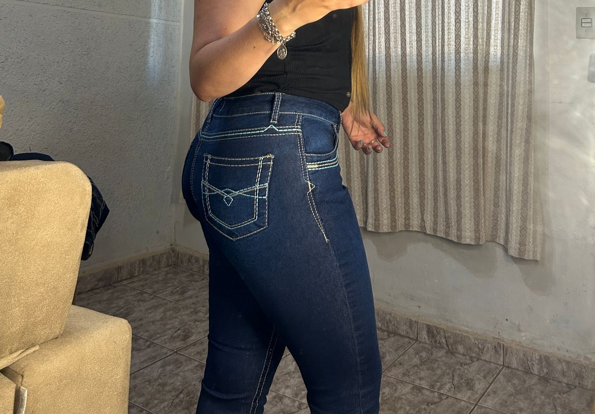 CALÇA FEMININA BORDADA