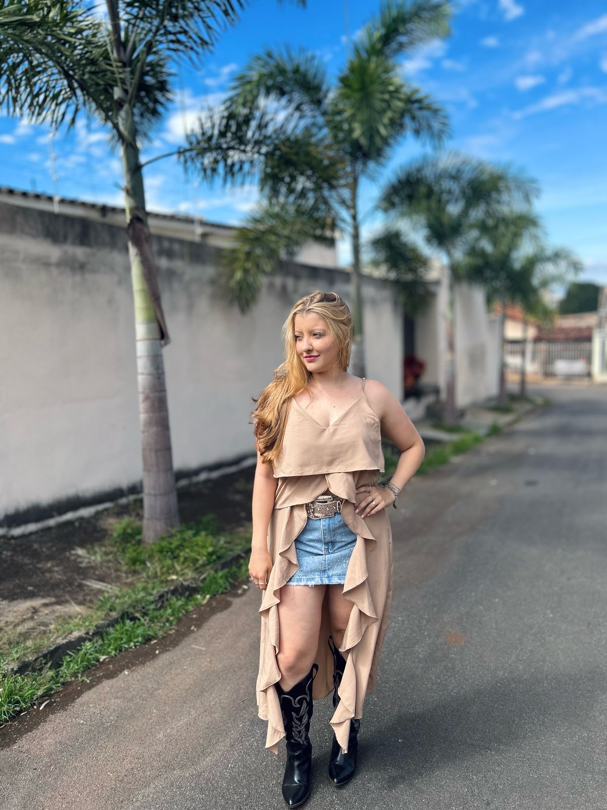 BATA COM BABADOS LONGA BOHO CHIC