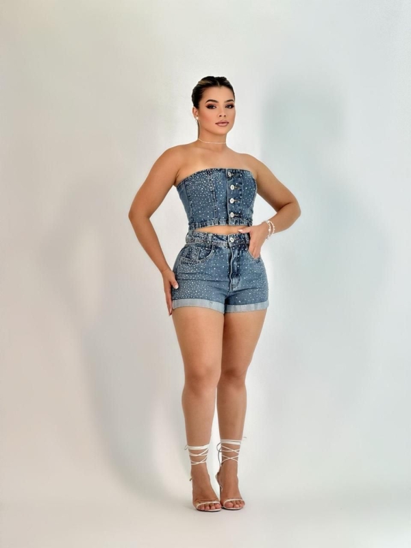 CONJUNTO JEANS COM PEDRARIAS