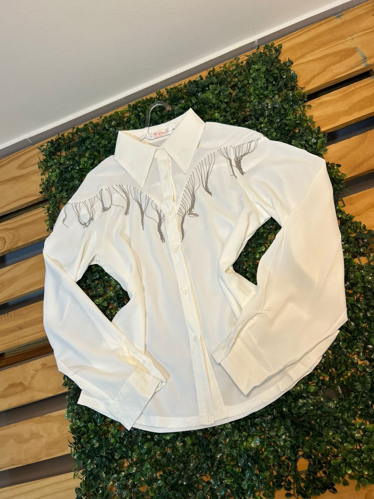 CAMISA FEMININA COM FRANJAS - Imagem 3