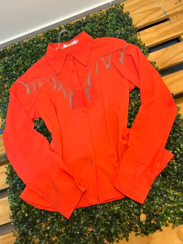 CAMISA FEMININA COM FRANJAS