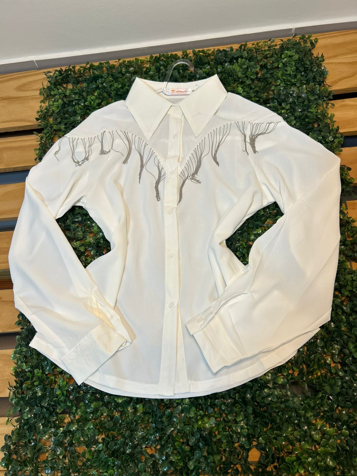CAMISA FEMININA COM FRANJAS - Imagem 2