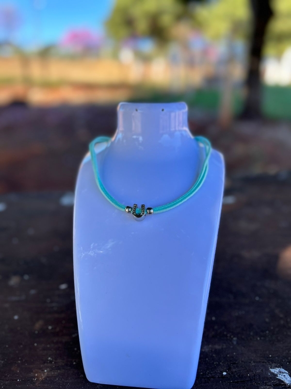 CHOCKER GARGANTILHA FERRADURA