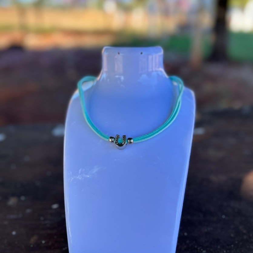 CHOCKER GARGANTILHA FERRADURA