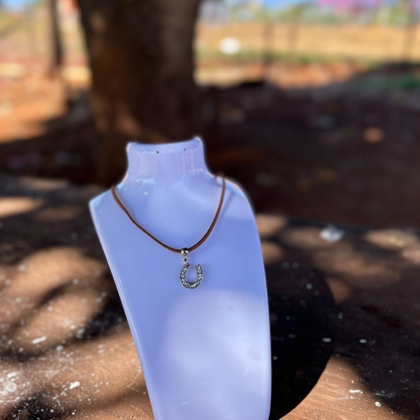 CHOCKER FERRADURA