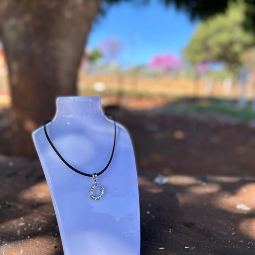 CHOCKER FERRADURA