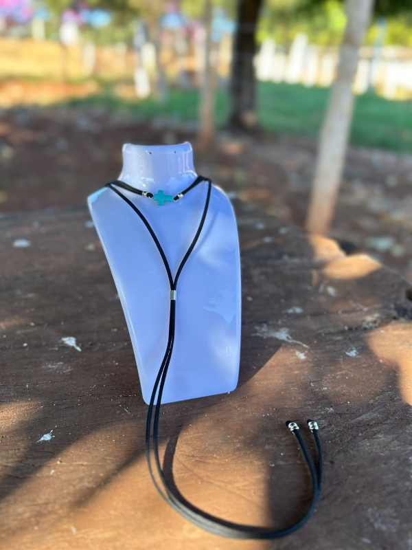 GRAVATINHA CHOCKER DUPLA CRUCIFIXO