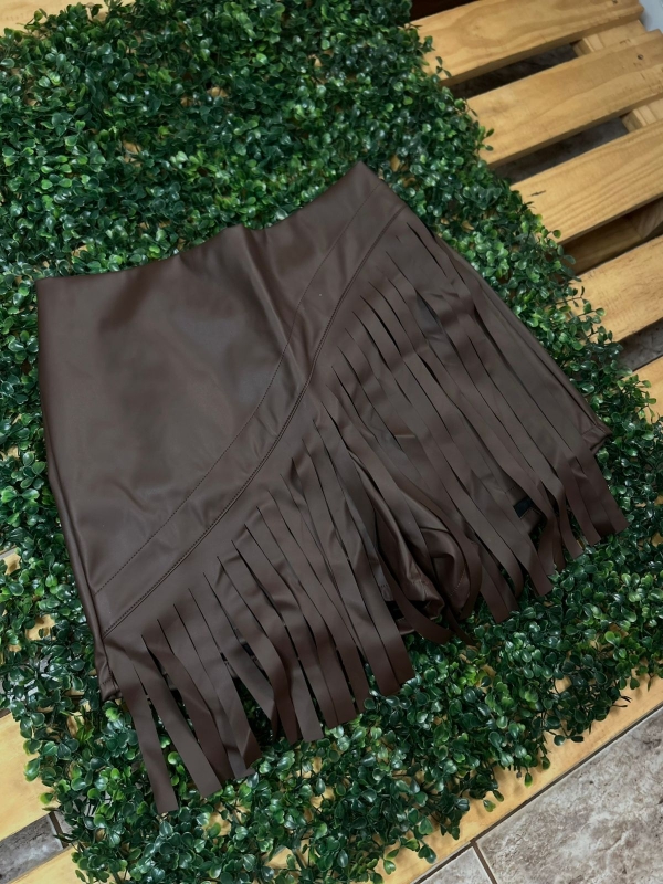 SHORTS SAIA EM COURINO COM FRANJAS